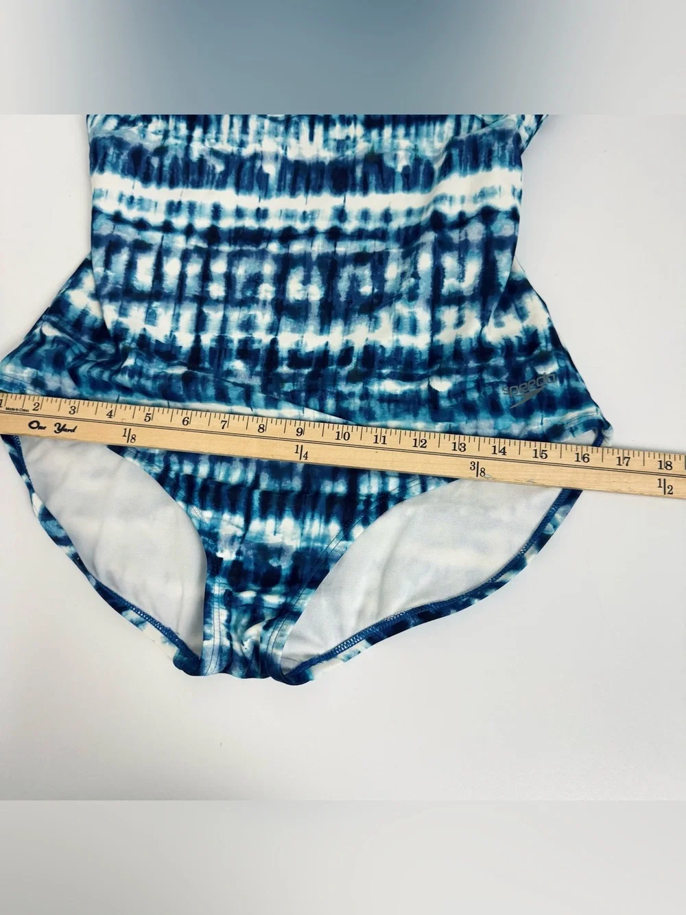Speedo Women’s Sz L One Piece Swimsuit Blue White Tie Dye Padded Built In Bra